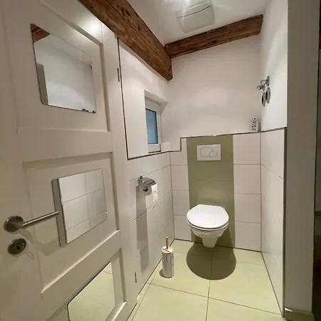 Altbauwohnung Stadtmitte דירה